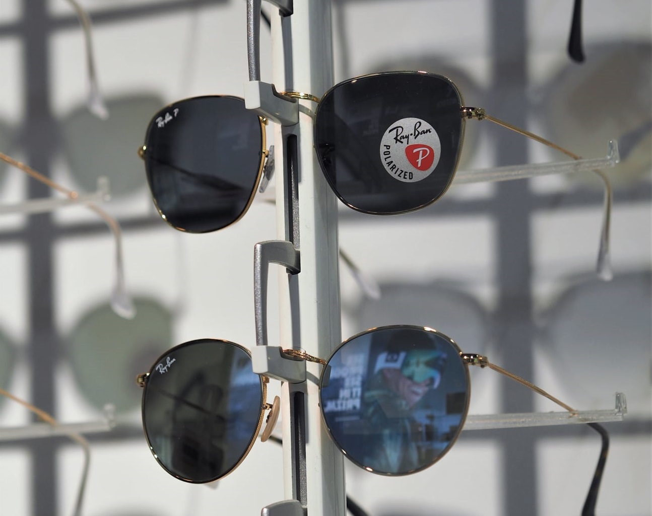 Okulary Ray-Ban a zdrowie oczu – jak wybór odpowiednich okularów wpływa na ochronę wzroku?